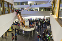 9500 Wissenschaftsinteressierte besuchten das Center for Free-Electron Laser Science.