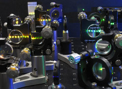 IMPRS-UFAST fellows work with the most advanced light sources, ranging from table-top lasers (photo) to the brilliant X-ray and laser beams at DESY and the European XFEL.